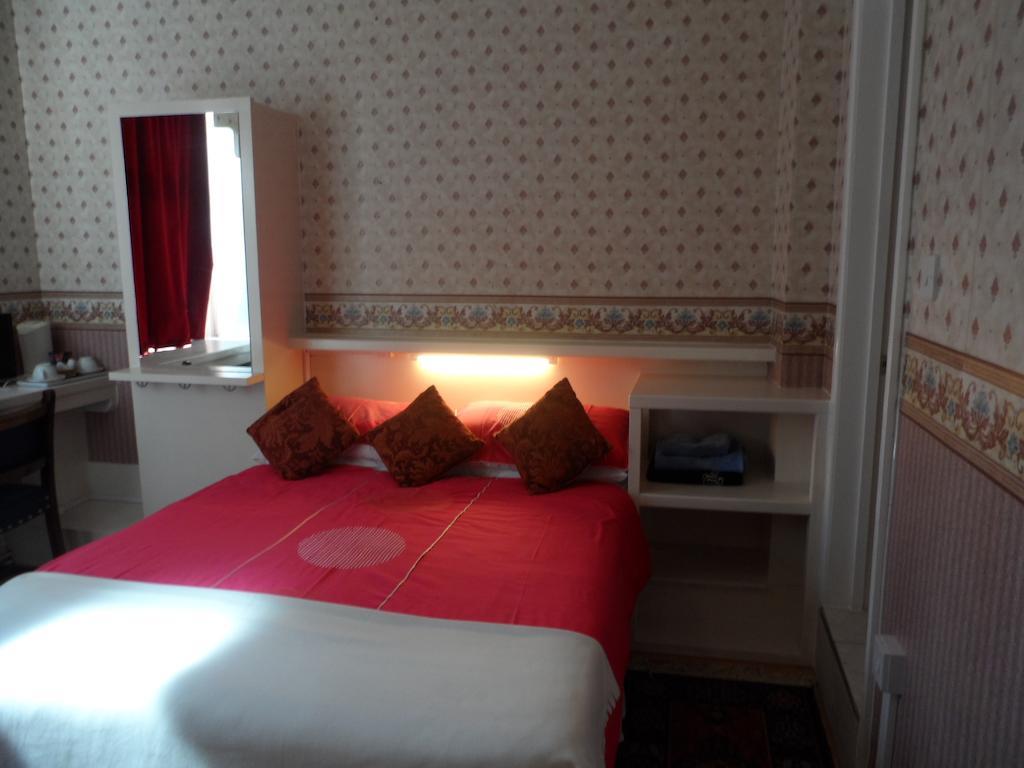 Galway Guest House Weymouth Szoba fotó